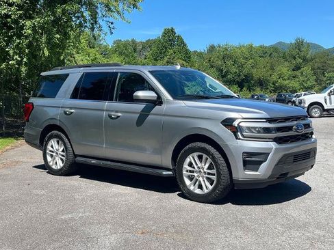 Certified 2023 Ford Expedition XLT AWD/4WD image 1