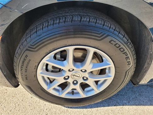 Certified 2022 Chrysler Pacifica Touring-L image 20