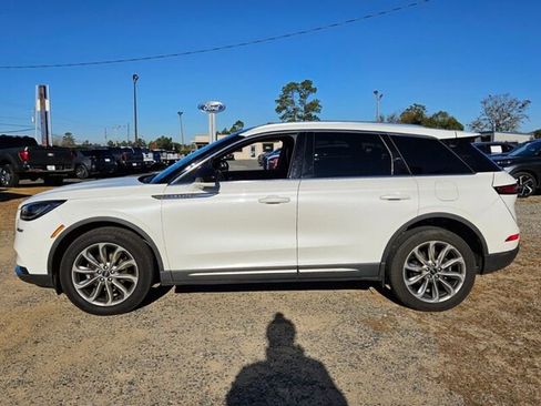 Used 2021 Lincoln Corsair Standard w/ Premium Package image 5