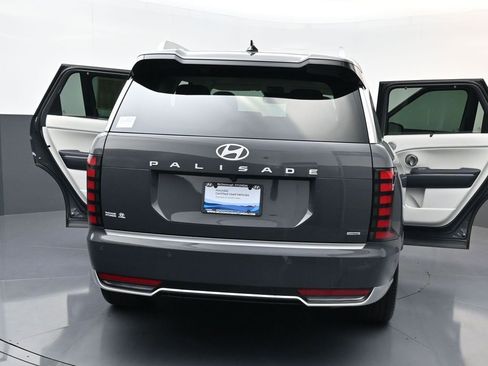 Used 2026 Hyundai Palisade Calligraphy AWD/4WD image 31