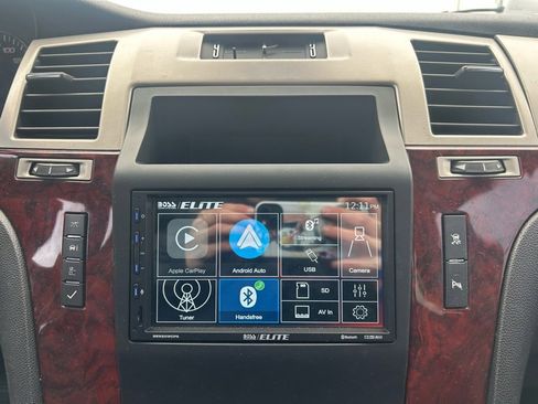 Used 2008 Cadillac Escalade AWD image 19