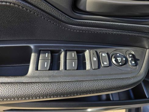 Used 2023 Honda Odyssey EX-L image 24