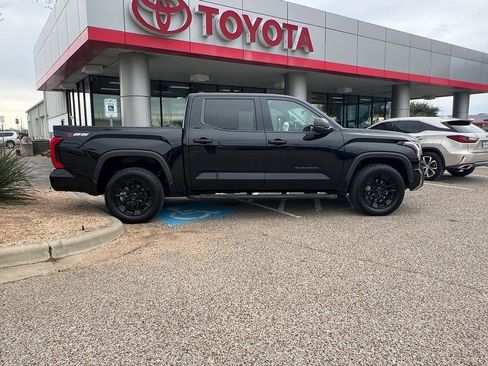 Used 2022 Toyota Tundra SR5 image 30