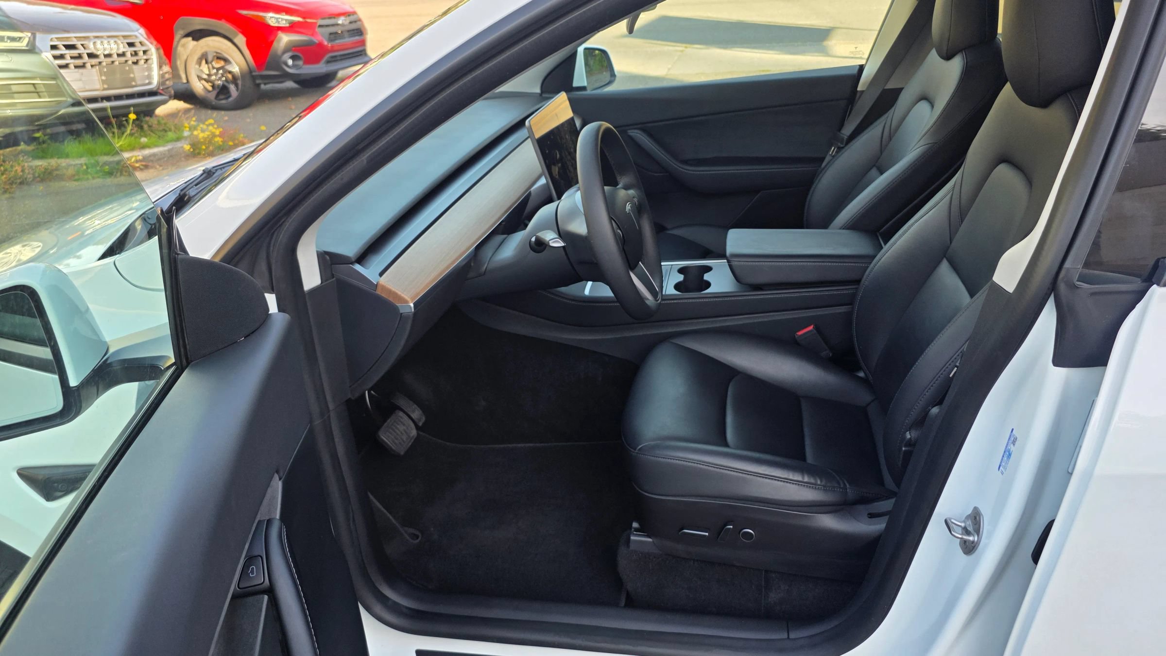 Used 2022 Tesla Model Y Long Range AWD/4WD image 10