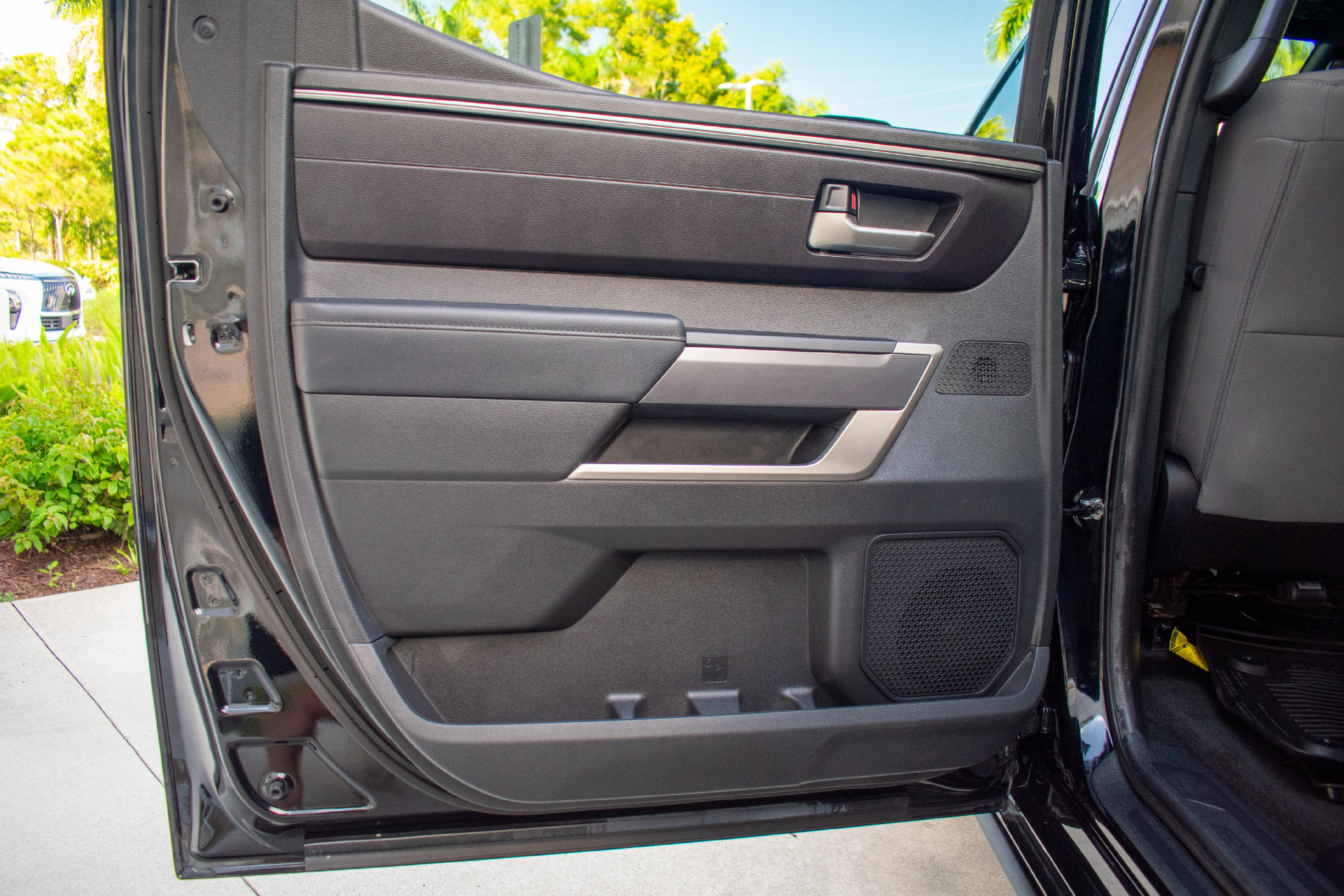 Used 2025 Toyota Tundra SR5 AWD/4WD image 19