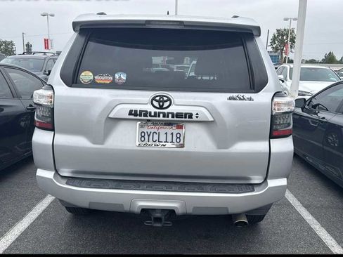 Used 2021 Toyota 4Runner SR5 AWD/4WD image 3