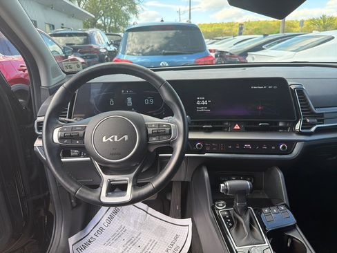 Used 2023 Kia Sportage EX AWD/4WD image 23