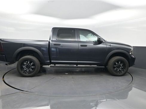 Used 2017 RAM 1500 Express image 25