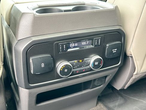 Used 2019 Ford Expedition Limited w/ Special Edition Package RWD image 4