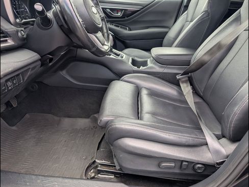 Used 2023 Subaru Outback Limited AWD/4WD image 9