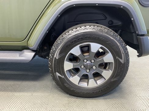 Certified 2021 Jeep Wrangler Unlimited Sahara image 30