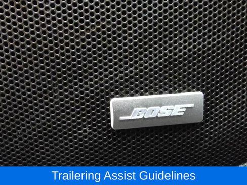 Used 2023 GMC Acadia SLT w/ Elevation Edition image 16