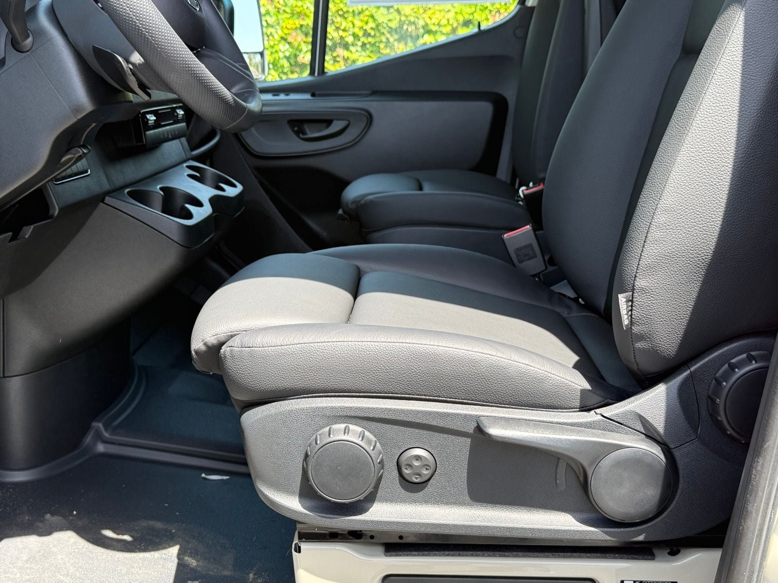 New 2025 Mercedes-Benz Sprinter 2500 image 22
