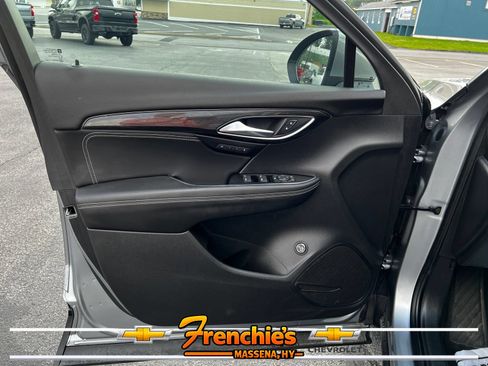 Used 2023 Buick Envision Essence AWD/4WD image 11