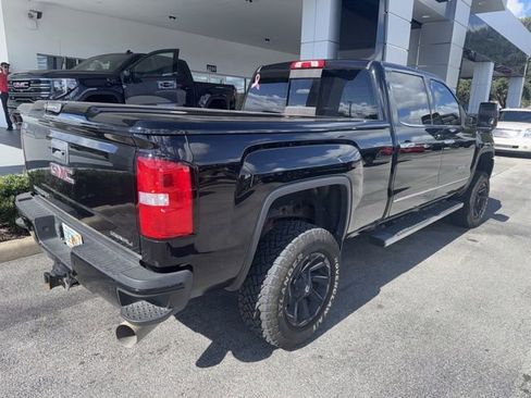 Used 2019 GMC Sierra 2500 Denali w/ Duramax Plus Package image 7