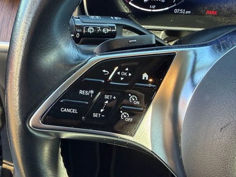 Used 2024 Mercedes-Benz GLC 300 4MATIC image 22