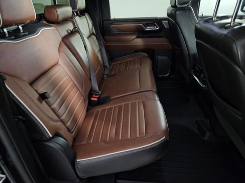 Used 2024 GMC Sierra 2500 Denali Ultimate AWD/4WD image 28