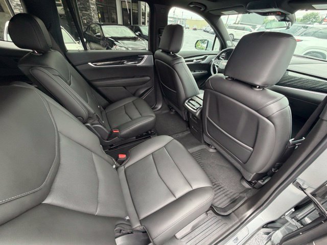Used 2024 Cadillac XT6 Premium Luxury w/ LPO, Floor Liner Package AWD/4WD image 19