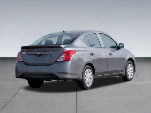 Used 2017 Nissan Versa S Plus FWD image 7