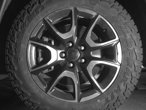 Used 2025 Jeep Compass Trailhawk image 12