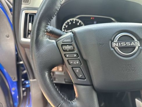 Used 2025 Nissan Frontier SL AWD/4WD image 17