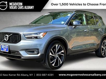 Used 2019 Volvo XC40 T5 R-Design