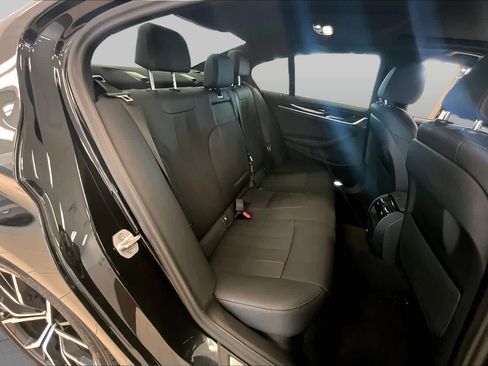 Used 2023 BMW 540i w/ M Sport Package RWD image 18
