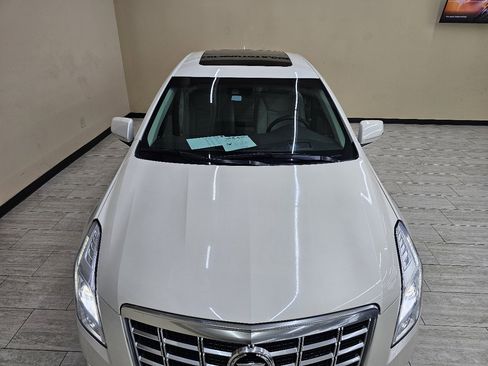 Used 2014 Cadillac XTS Premium image 4