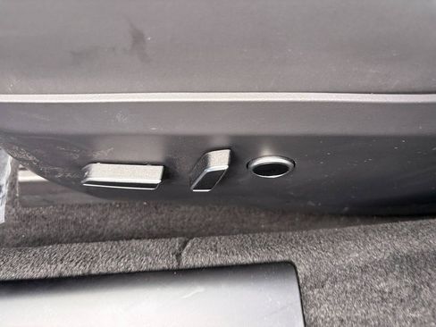 Used 2023 Tesla Model S Standard Range image 27