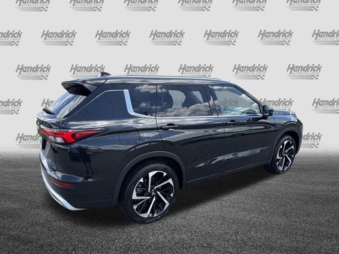 Used 2024 Mitsubishi Outlander SEL AWD/4WD image 10