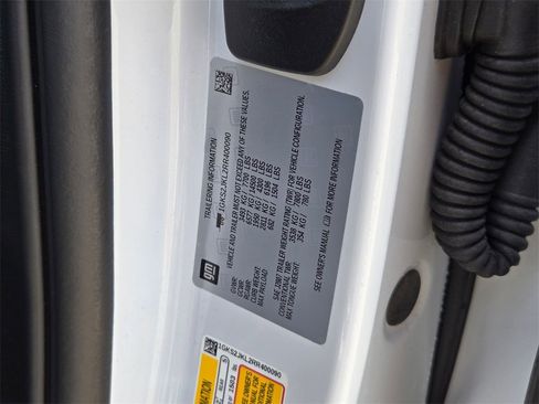 Used 2024 GMC Yukon XL Denali w/ Advanced Technology Package image 25