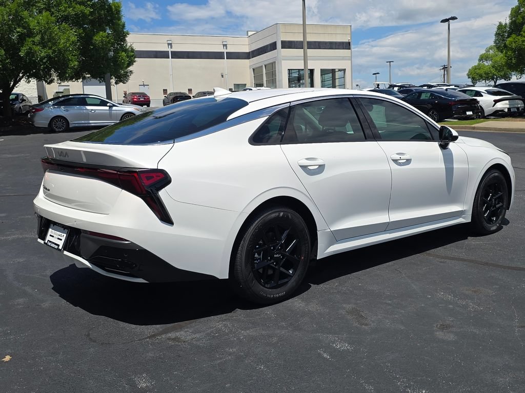 New 2026 Kia K5 LXS FWD image 3