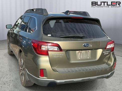 Used 2017 Subaru Outback 2.5i Limited w/ Popular Package #5 AWD/4WD image 8