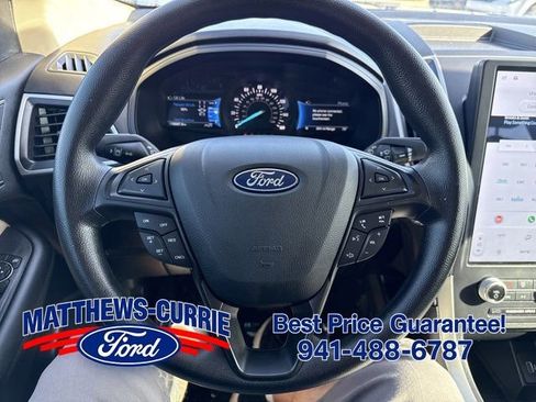 Certified 2024 Ford Edge SE w/ Black Appearance Package AWD/4WD image 16