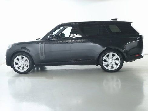 Used 2023 Land Rover Range Rover Long Wheelbase SE AWD/4WD image 4