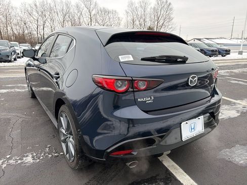 Used 2019 MAZDA MAZDA3 Base image 3