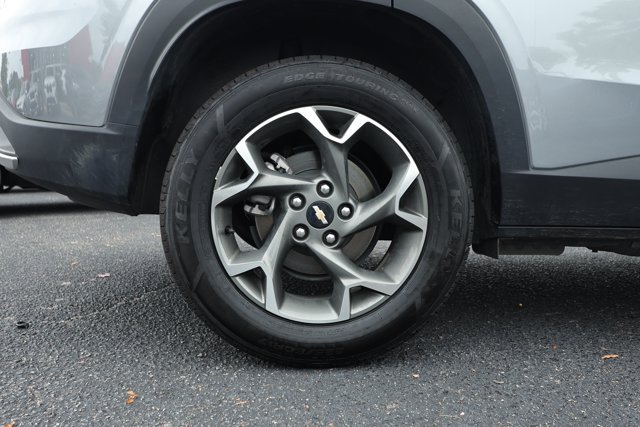 Used 2024 Chevrolet Trax LT w/ Driver Confidence Package FWD image 5