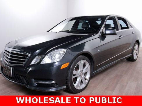 Used 2012 Mercedes-Benz E 350 4MATIC Sedan image 1
