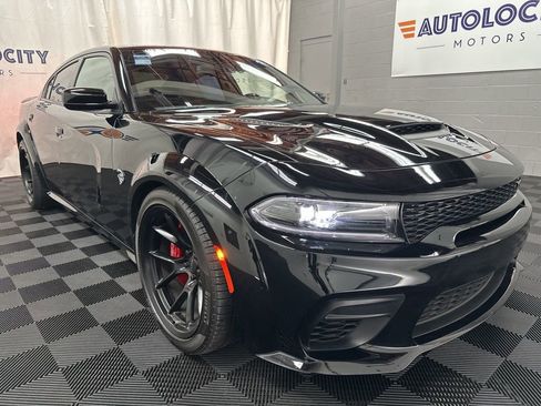 Used 2023 Dodge Charger SRT Hellcat w/ Harman/Kardon Audio Group image 2