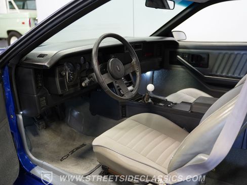 Used 1987 Chevrolet Camaro LT RWD image 4