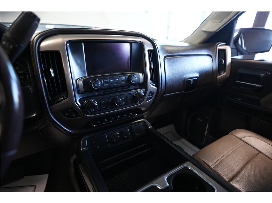 Used 2016 GMC Sierra 1500 Denali w/ Enhanced Driver Alert Package AWD/4WD image 21