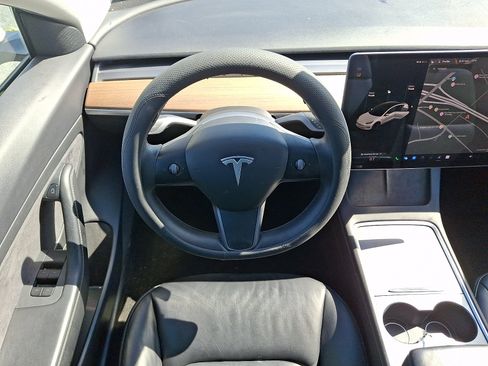 Used 2021 Tesla Model 3 Standard Range Plus RWD image 11