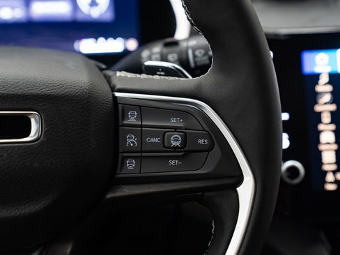 New 2026 Jeep Grand Cherokee Limited image 16