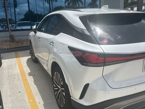 Used 2024 Lexus RX 350 Premium Plus FWD image 6