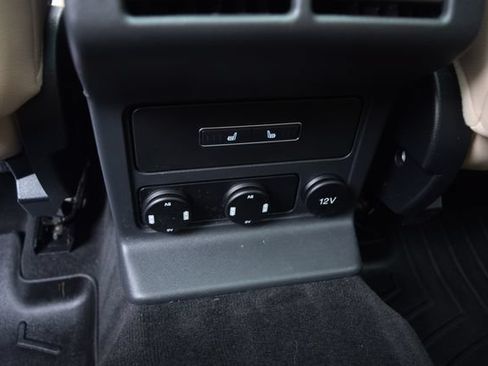 Used 2018 Jaguar F-PACE Premium AWD/4WD image 18