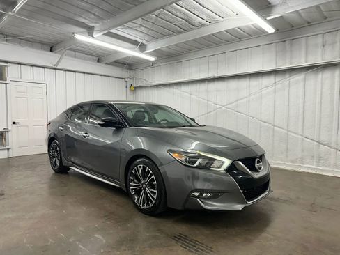 Used 2017 Nissan Maxima 3.5 SV w/ Dynamic Package FWD image 1