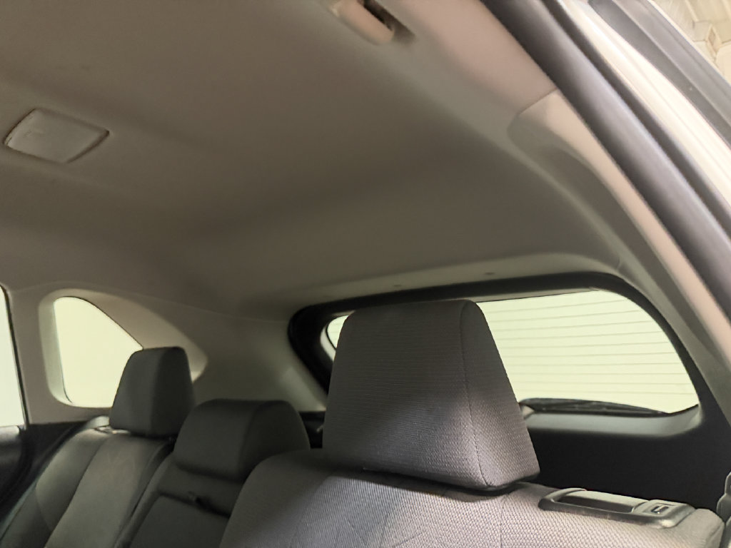 Used 2025 Toyota RAV4 XLE AWD/4WD image 49