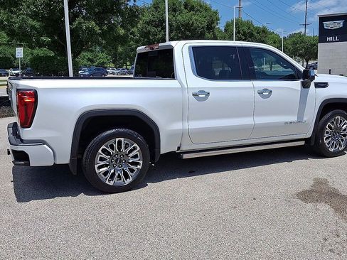 Used 2024 GMC Sierra 1500 Denali Ultimate AWD/4WD image 9