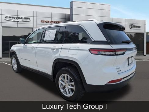 Used 2024 Jeep Grand Cherokee Laredo X w/ Luxury Tech Group I AWD/4WD image 5