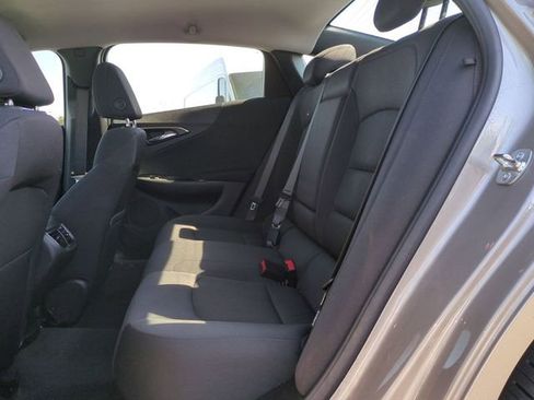 Used 2025 Chevrolet Malibu LT FWD image 28